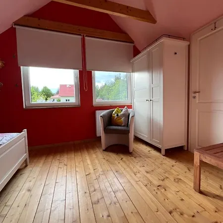 Holiday home Haus Kroenchen *