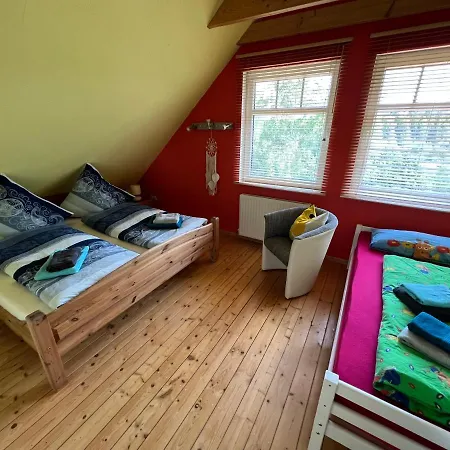 Holiday home Haus Kroenchen *
